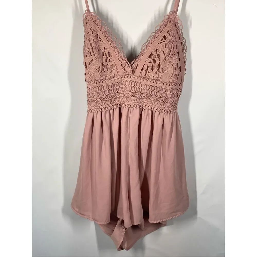 Fashion Nova Women's Sleeveless Plunge Neck Crochet Lace Romper Pink Medium